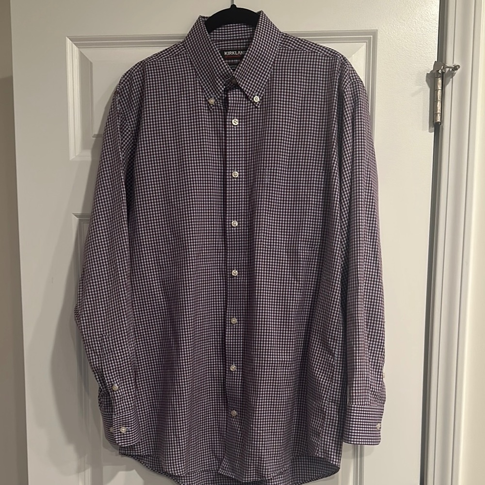 Kirkland Signature Men's Button Down Checkered Shirt Neck 15.5 32/33